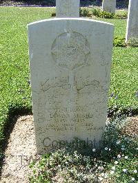 Sangro River War Cemetery - Diwan Shah, 